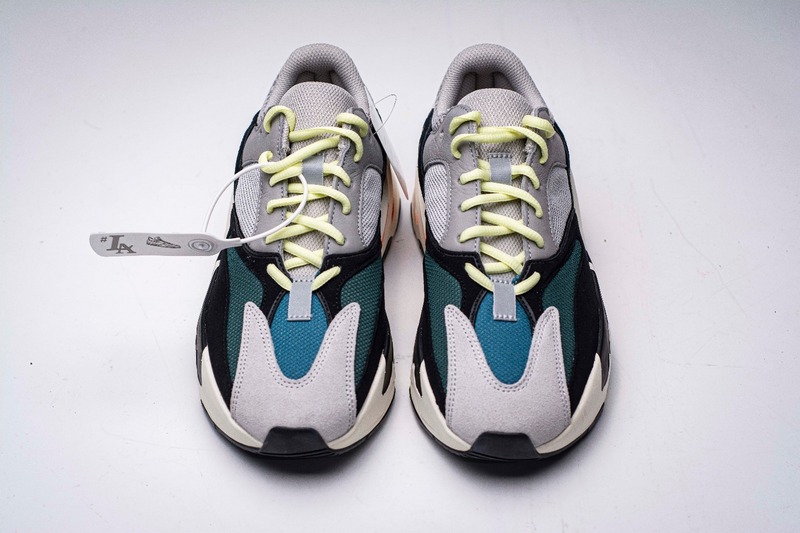 yeezy 700 “wave runner” replica