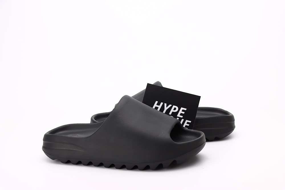 yeezy slides ‘onyx’ reps’ (matte upper)