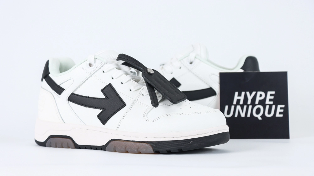 off-white out of office ‘white black’ reps