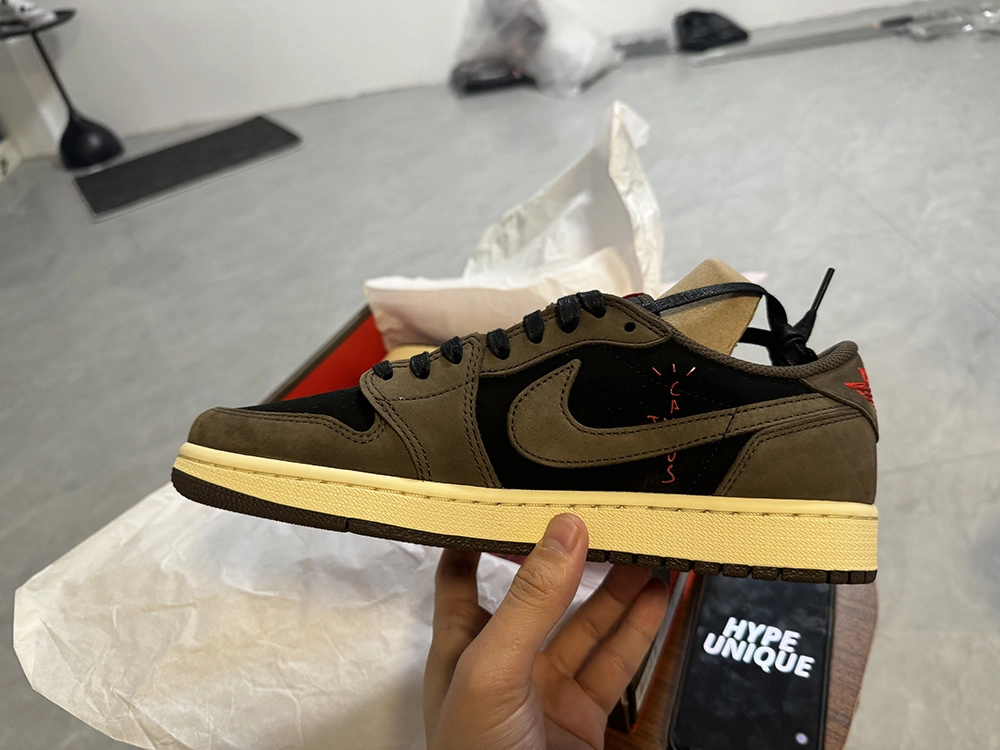 jordan 1 retro low og sp travis scott mocha