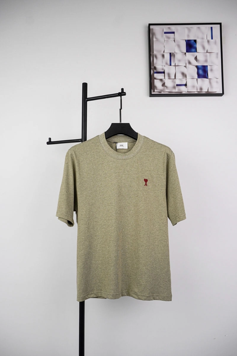 ami logo embroidered t-shirt